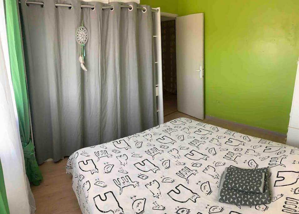 Appartement Familial En Bord De Mer Ла-Сейн-сюр-Мер Екстер'єр фото