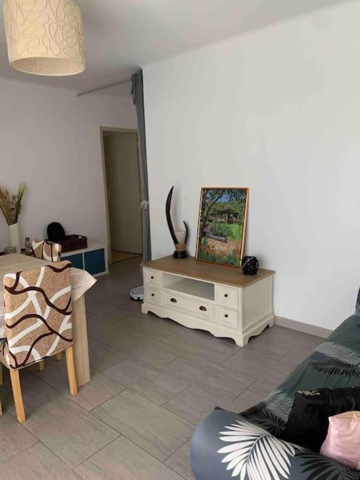 Appartement Familial En Bord De Mer Ла-Сейн-сюр-Мер Екстер'єр фото